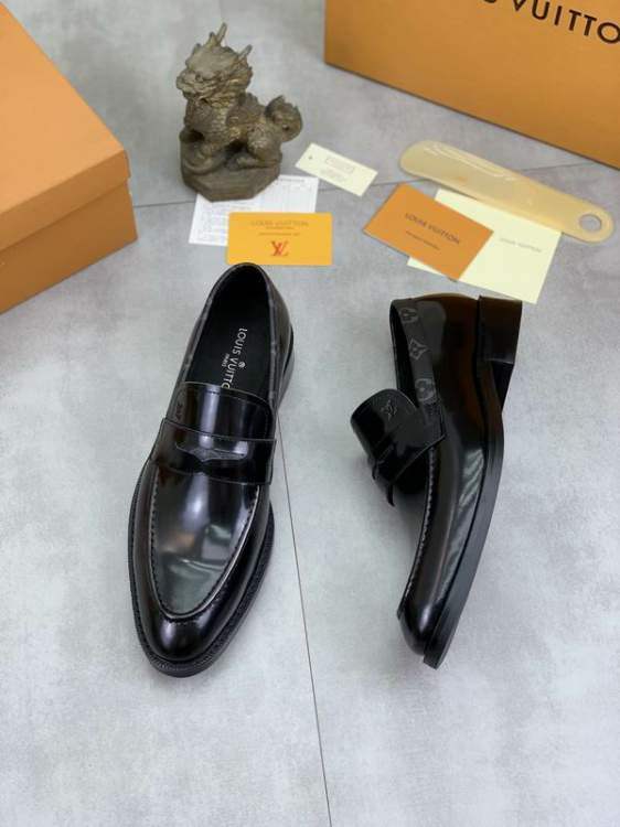 Picture of Louis Vuitton Shoes _SKULVsz38-46mnf057514351